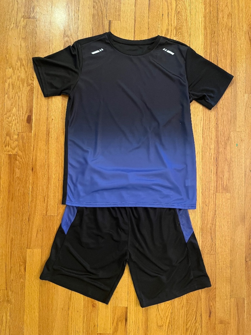 SHEIN Men’s Gradient Activewear Set Short Sleeve Tee & Shorts Size M